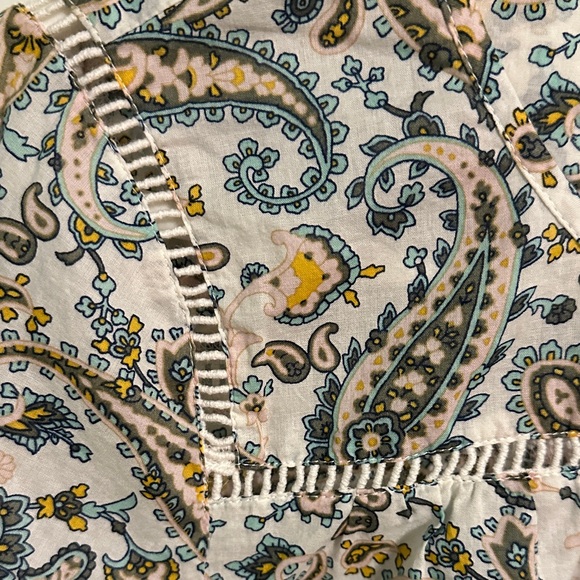 Talbots Paisley Blouse in Cream and Blue women’s size small - Picture 4 of 7
